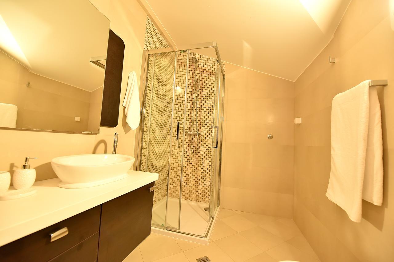 Maniva Penthouse By The Sea Leilighet Kotor Eksteriør bilde