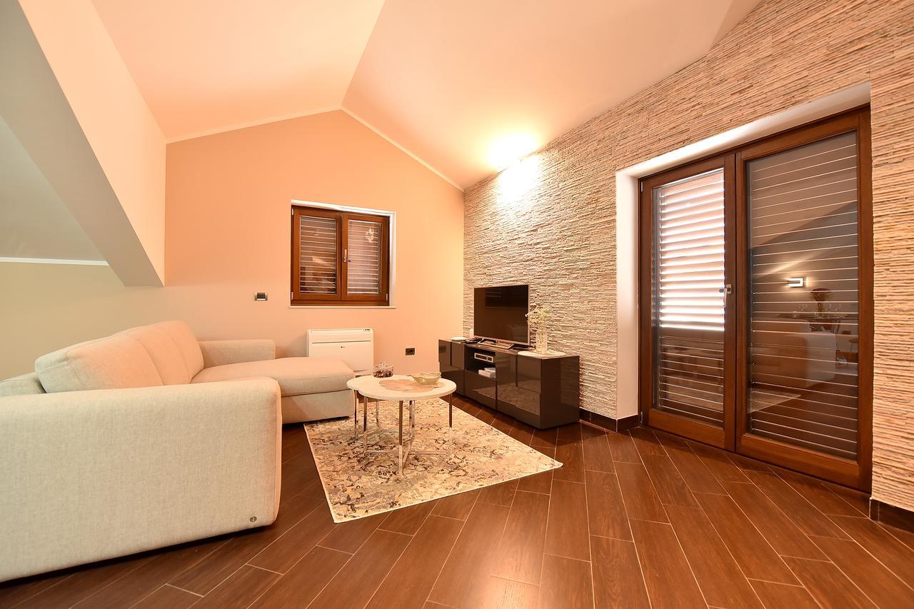 Maniva Penthouse By The Sea Leilighet Kotor Eksteriør bilde