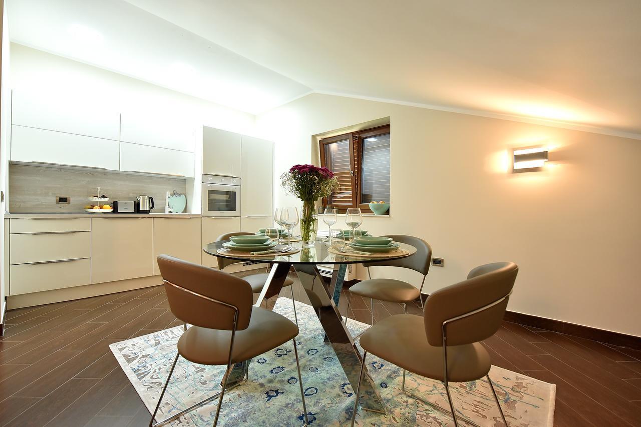 Maniva Penthouse By The Sea Leilighet Kotor Eksteriør bilde