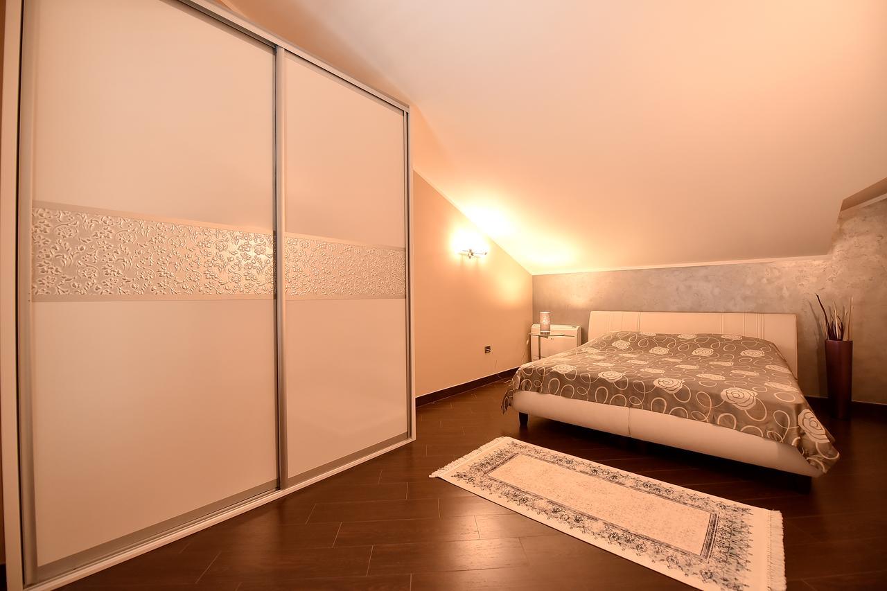 Maniva Penthouse By The Sea Leilighet Kotor Eksteriør bilde