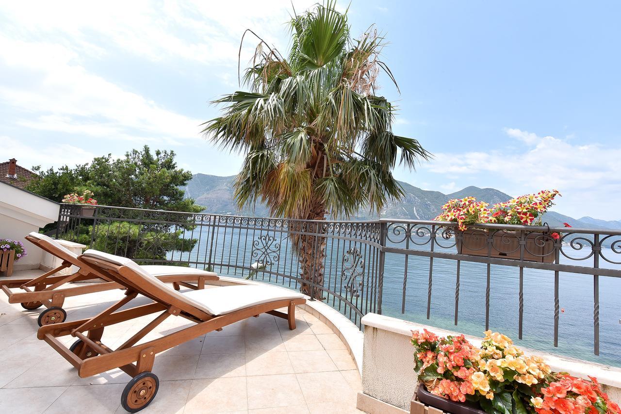 Maniva Penthouse By The Sea Leilighet Kotor Eksteriør bilde