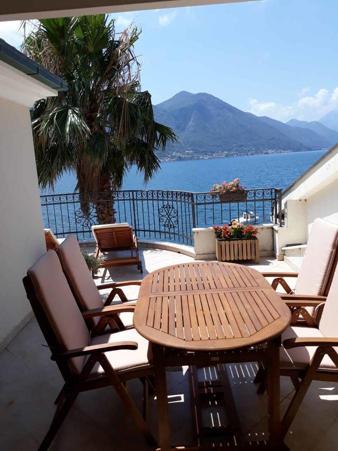 Maniva Penthouse By The Sea Leilighet Kotor Eksteriør bilde